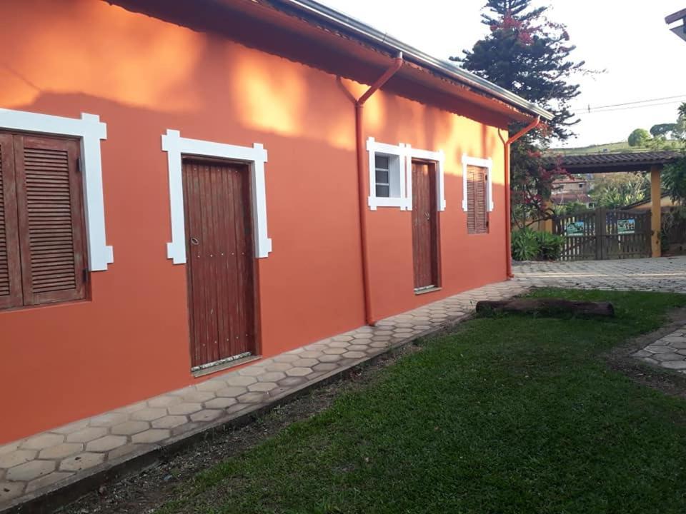 Recanto Do Ipe Bed & Breakfast *